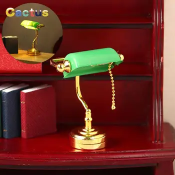 Миниатюрная настольная лампа для кукольного домика 1: 12, Светодиодная лампа, Зеленый Почтальон, Освещение, Домашняя мебель, модель декора, Игрушки, Аксессуары для кукольного дома